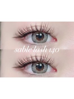 ネイル・アイメニューの同時施術が可能