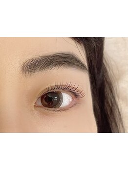ナチュラル上品な目元にしたい