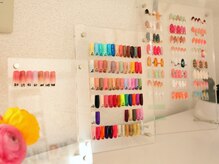 セレクト ネイル(select nail)の雰囲気（ネイルサンプルも豊富にそろっています♪）