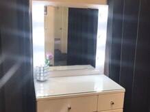 ナオル整体 新宿院(NAORU整体)/女性に嬉しいドレッサー完備！