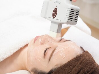 ミラーヴ(MERAVE)/お顔脱毛は瞼以外隅々まで照射