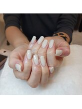 ウェリネイルサロン(WelinailSalon)/オフホワイトでワンカラーネイル
