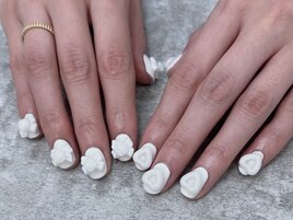 オールホワイトリボンネイル