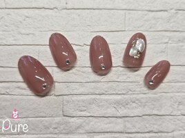 大人可愛い定額ネイル￥7800