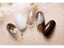 ネイルクローネ(nail crone)/ブラウン石風ネイル