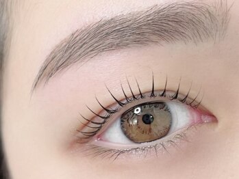 オーロ 宝塚店(ORO)の写真/【豊富なデザインから選べる次世代まつげパーマ導入◎】理想のまつげが叶う！1本や1mmにもこだわる高技術♪