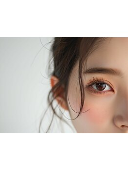 ナチュラル上品な目元にしたい