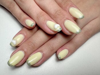 ヨーローネイル(YOLO Nail)/フレインチネイル