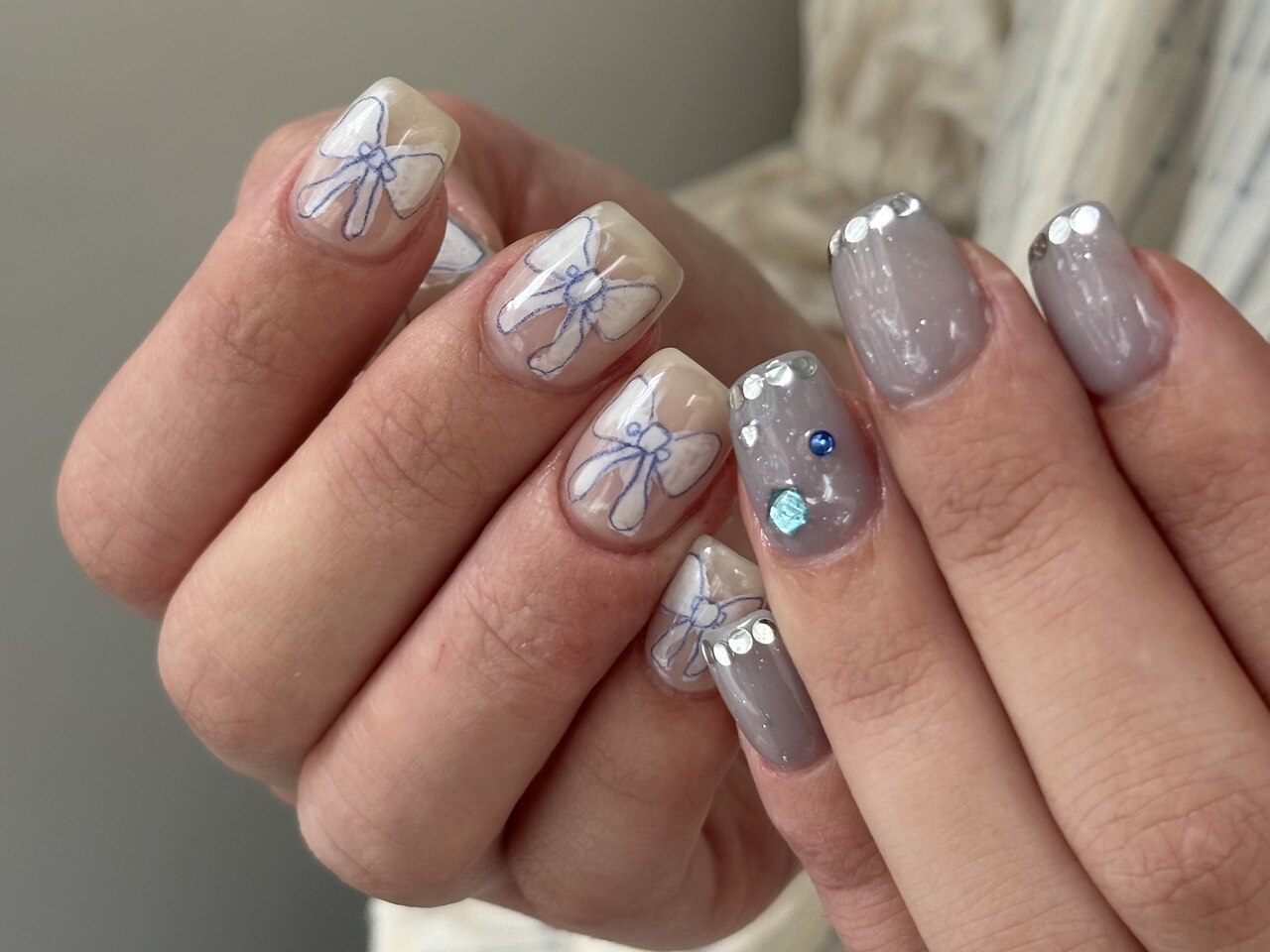 100))手描きネイル ネイルチップ フレンチガーリー リボンネイル