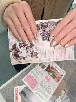 グロー ネイル(Glow Nail)/