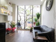 リバース 大波止店の雰囲気(大波止電停徒歩2分の好立地!近隣にコインパーキング多数。)