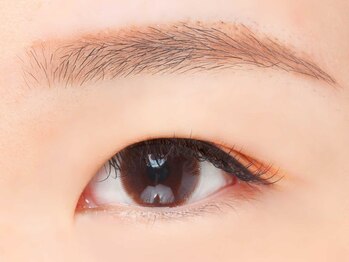 ビューティーアイラッシュ トナリエ宇都宮店/奥二重【目を開けた状態】