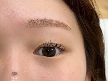 ホワイトアイ 姫路(WHITE EYE)/眉スタイリング×まつぱ