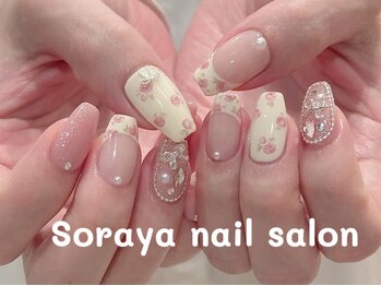 ソラヤ(Soraya)/持ち込み手描き薔薇ネイル