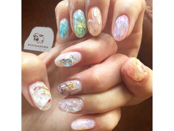 ピピランチェ(PIPIRANCHE)/乳白色ニュアンスネイル