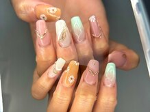 ラピス(Lapis)/ニュアンスネイル/お花ネイル