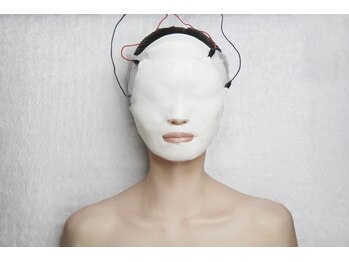 チェリッシュ(Cherish)の写真/”美しく歳を重ねたい大人女性へ”独自のマシンで美容成分をしっかり導入◎隠す肌から魅せる肌へ導きます＊