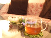 リラクゼーションアンド整体サロン 睡蓮(suiren)の雰囲気（施術後には温or冷の、健康茶で一息ついてくださいね。）