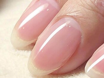 レイシア(Raysia)の写真/【ハイダメージの指先もキレイに！シミ予防、紫外線対策♪】美肌×美爪の弱酸性ケアで洗練された手元に！