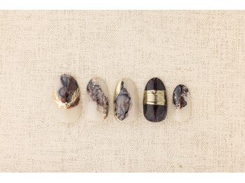 エムスラッシュ センター南(M.SLASH)/インクネイル