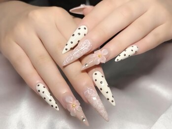 ブリング 東新宿 歌舞伎町(Bling)の写真/長さだしとつけ放題で自由な指先へ!パラジェルとフィルインで美しさをサポート♪★