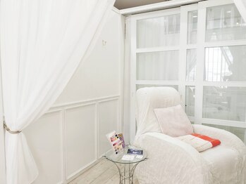 リーチェ ビューティアンドネイルサロン 大名店(Beauty&Nail Salon)/リラックス出来るリクライニング