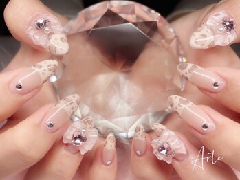 アルテ 松戸店(Arte)の写真/長さだしで華やかな指先を演出♪自爪の形にコンプレックスを抱えている方にも◎お悩みをご相談ください！
