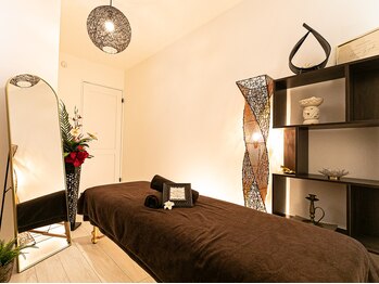 ムンプソナ(Mempesona)