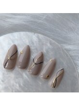 オーク 海老名(OAK)/ベージュ×ラインネイル