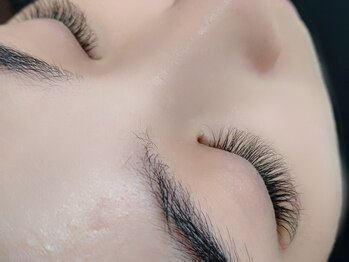 まつげエクステ専門店 スカイラッシュ(SKYLASH)/着け心地が軽やか♪