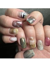 カーロ(at.caroz)/ニュアンスネイル