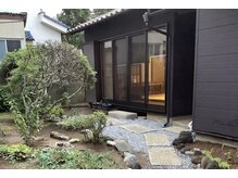 門をくぐるとあなただけの懐かしくも優しい空間が広がる…♪