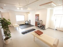 ゆりがおか接骨院の雰囲気（パーソナルなので、1人1人の悩みに合わせて施術します。）