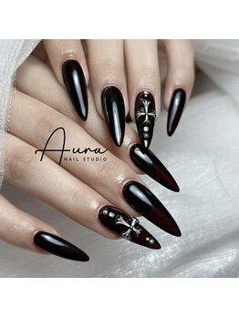 オーラネイル(Aura Nail)の写真/《赤坂駅徒歩3分》夜22時まで受付OK♪お仕事帰りも自分へのご褒美を。フォルムにこだわる上質ネイル☆