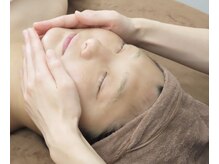 シェロア【美白フェイシャル/毛穴/小顔/マッサージ/肌管理】の雰囲気(お悩みに寄り添い、理想の素肌へ)