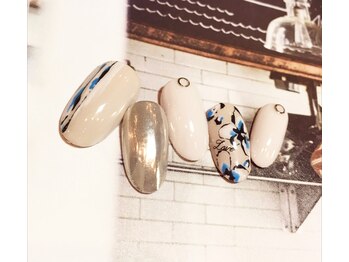 リーハ(Re_HA)/ミラー＆フラワーネイル☆