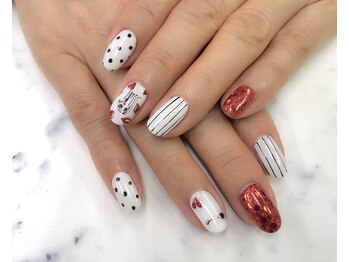 サニーサイド 梅田(Sunny side)/ストライプネイル