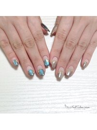 ちぐはぐ ニュアンスネイル