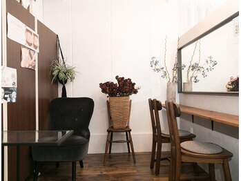 エクラフィーネ(ECLAFEEINE)/ECLAFEEINE