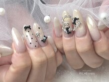 リッシュ トロワ(RICHE trois)/トレンド！きらきらハートネイル