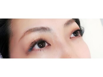 サロン ド コワフュール ベガン(Salon de coiffure BEGHIN)/目尻カラー