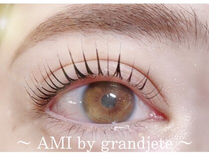 アミ バイ グランジュテ(AMI by grandjete)の写真