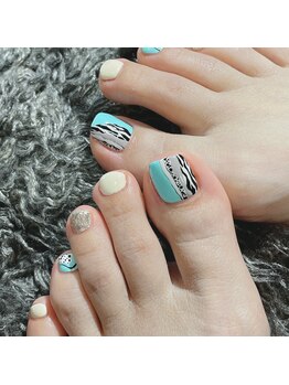 リブ(Lib)/カラフルフットネイル☆