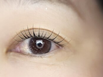 eyelash Renly.【3月 NEWOPEN(予定)】の写真/NEWOPEN【上品な大人ナチュラル目元】豊富なパーマのデザインで個人に合った似合わせ目元で大人な印象♪