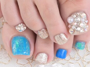 ディーネイル 四条烏丸(D-nail)の写真/■阪急烏丸駅・地下鉄四条駅2分■HANDもFOOTも税込￥3700~!■自店付け替えいつでも無料!