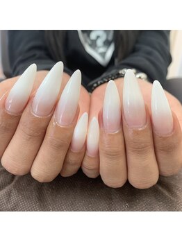 ネイルサロン アンド スクール アールジェイビー(Nailsalon&School Rjb)/ホワイトグラデーション