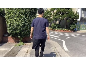 リラクゼ123 アンド フィットネススタジオ123/三篠小学校を右折