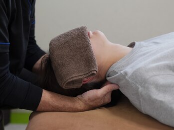 リセット(ReSET)の写真/首/肩の辛さの多くは猫背/巻き肩/反り腰など姿勢が原因。身体土台である骨盤・背骨矯正で姿勢から改善◎