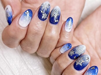 アトリエ チャミコ(Atelier Chamiko)/雪の結晶ネイル