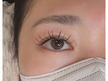 L.アイラッシュアンドビューティー/担当:ステグマン